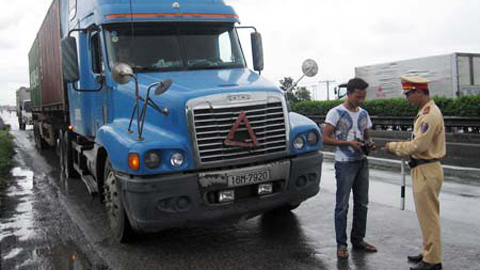 Quảng Nam Kiểm tra hoạt động kinh doanh vận tải, đẩy lùi tai nạn giao thông